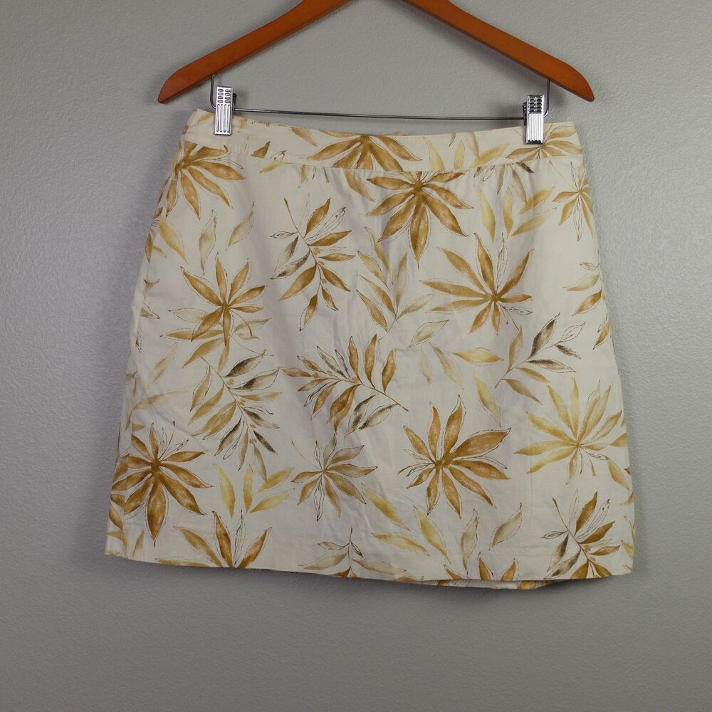 EP Pro Tan Cream Autumn Leaf Golf Skort Size 10